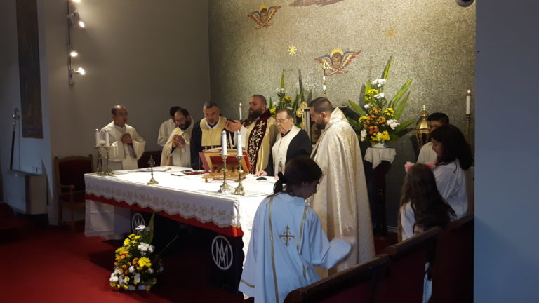 Πρώτη Θεία Λειτουργία του νέου Ιερέα Πάτερ Αντουάν Σούκαρ