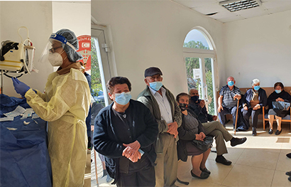 Τέταρτη φάση εμβολιασμών εγκλωβισμένων και επανεγκατεσταθέντων στον Κορμακίτη και στην Καρπάσια την Παρασκευή 26 Μαρτίου 2021