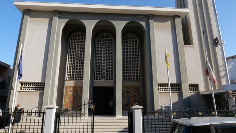 Στέψη Παναγίας- μνημόσυνο στον Καθεδρικό Ναό της Παναγίας των Χαρίτων Δευτέρα 31 Μαϊου 2021