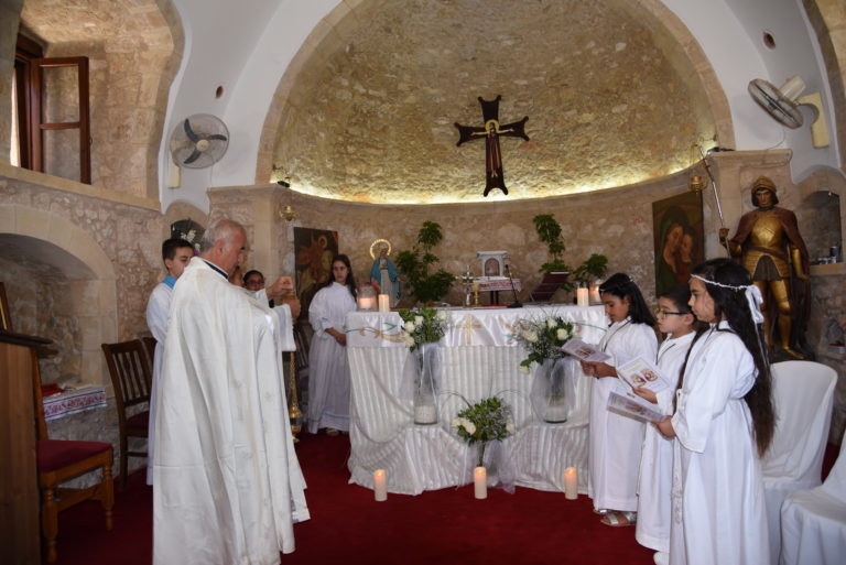 Τελετή Θείας Πρώτης Κοινωνίας στον Κορμακίτη- Κυριακή 20 Ιουνίου 2021