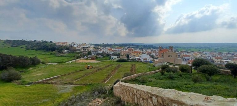 Άρχισαν οι εργασίες για την κατασκευή των γηπεδικών εγκαταστάσεων στον Κορμακίτη