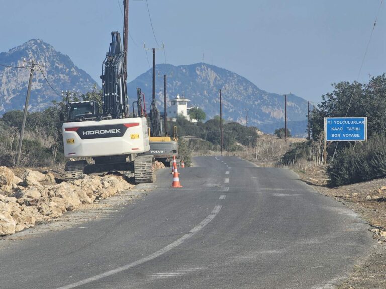 Προσοχή στους οδηγούς που πάνε Κορμακίτη – Έργα στην είσοδο του χωριού