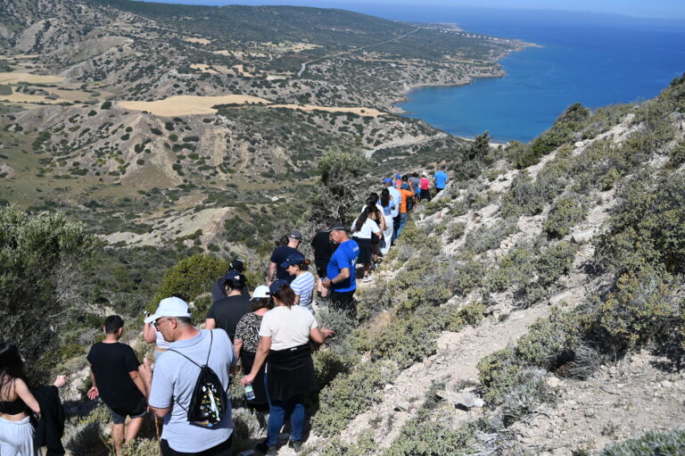 Με μεγάλη επιτυχία η πεζοπορία του περιβαλλοντικού Ομίλου Κορμακίτη σε ένα από τα ομορφότερα μονοπάτια του Κορμακίτη